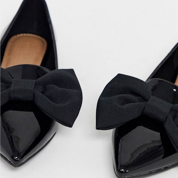 Bow pointed ballet flats in black patent leather. - Picture 3 of 5